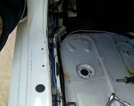 Білий Міцубісі Lancer, об'ємом двигуна 1.6 л та пробігом 250 тис. км за 4700 $, фото 8 на Automoto.ua