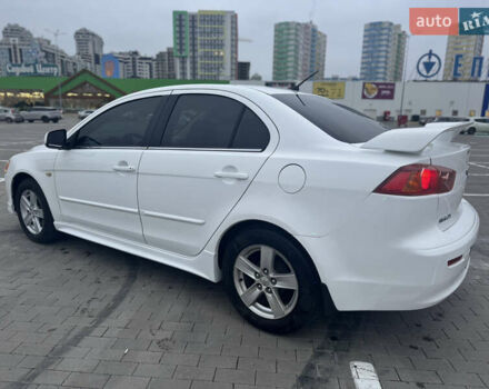 Белый Мицубиси Лансер, объемом двигателя 1.5 л и пробегом 314 тыс. км за 6500 $, фото 3 на Automoto.ua