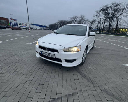 Белый Мицубиси Лансер, объемом двигателя 1.5 л и пробегом 314 тыс. км за 6500 $, фото 1 на Automoto.ua