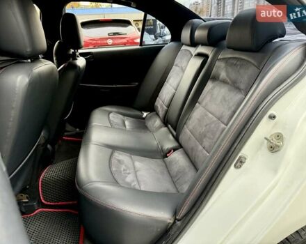 Білий Міцубісі Lancer, об'ємом двигуна 2 л та пробігом 170 тис. км за 6900 $, фото 10 на Automoto.ua