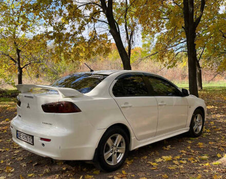 Міцубісі Lancer 2008 у Дніпро (Дніпропетровську) на Automoto.ua Білий Міцубісі Lancer, об'ємом двигуна 2 л та пробігом 200 тис. км за 4000 $, фото 5 на Automoto.ua