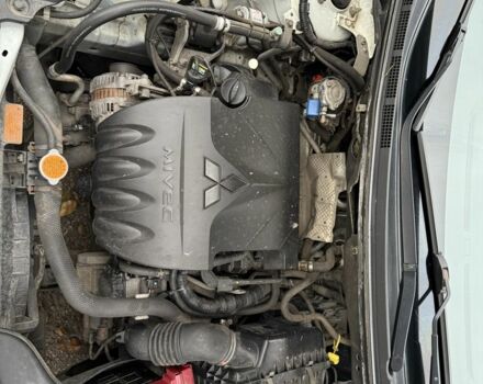 Белый Мицубиси Лансер, объемом двигателя 1.5 л и пробегом 265 тыс. км за 5600 $, фото 8 на Automoto.ua