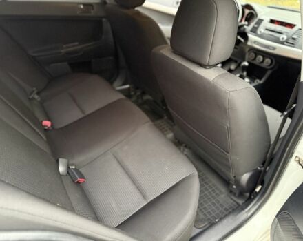 Белый Мицубиси Лансер, объемом двигателя 1.5 л и пробегом 265 тыс. км за 5600 $, фото 17 на Automoto.ua