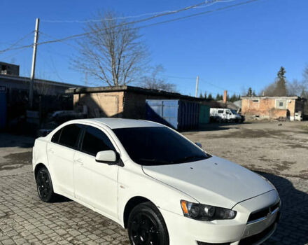 Белый Мицубиси Лансер, объемом двигателя 1.5 л и пробегом 255 тыс. км за 5777 $, фото 2 на Automoto.ua