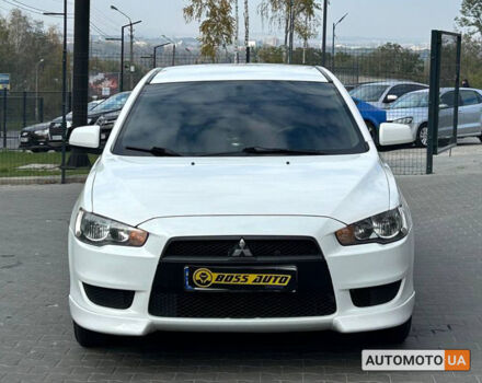 Мицубиси Лансер 2010 в Черновцах на Automoto.ua Белый Мицубиси Лансер, объемом двигателя 1.5 л и пробегом 220 тыс. км за 7700 $, фото 1 на Automoto.ua