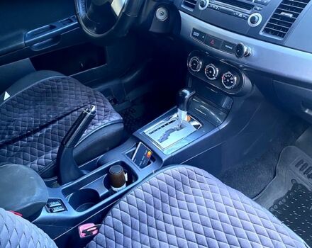 Білий Міцубісі Lancer, об'ємом двигуна 1.5 л та пробігом 218 тис. км за 6000 $, фото 5 на Automoto.ua