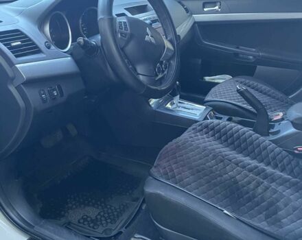 Білий Міцубісі Lancer, об'ємом двигуна 1.5 л та пробігом 218 тис. км за 6000 $, фото 5 на Automoto.ua