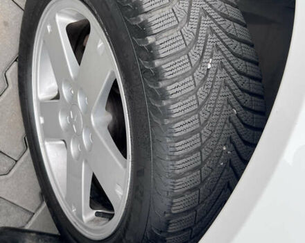 Белый Мицубиси Лансер, объемом двигателя 1.59 л и пробегом 145 тыс. км за 7500 $, фото 12 на Automoto.ua