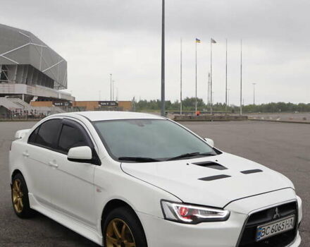 Белый Мицубиси Лансер, объемом двигателя 1.59 л и пробегом 130 тыс. км за 8500 $, фото 11 на Automoto.ua