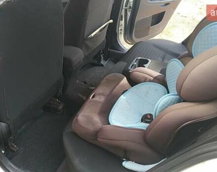 Білий Міцубісі Lancer, об'ємом двигуна 1.6 л та пробігом 155 тис. км за 9000 $, фото 8 на Automoto.ua