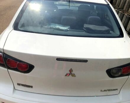 Белый Мицубиси Лансер, объемом двигателя 1.6 л и пробегом 106 тыс. км за 9600 $, фото 4 на Automoto.ua