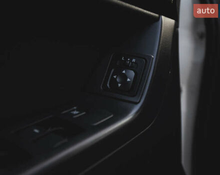 Білий Міцубісі Lancer, об'ємом двигуна 1.6 л та пробігом 248 тис. км за 8500 $, фото 21 на Automoto.ua