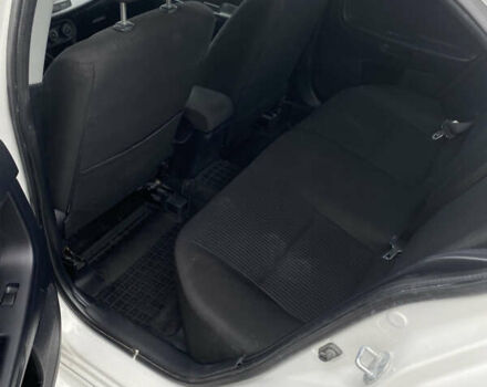 Мицубиси Лансер 2015 в Остоге на Automoto.ua Белый Мицубиси Лансер, объемом двигателя 2 л и пробегом 131 тыс. км за 9000 $, фото 9 на Automoto.ua