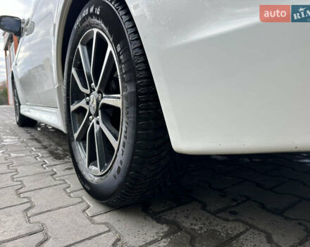 Білий Міцубісі Lancer, об'ємом двигуна 2.36 л та пробігом 175 тис. км за 9000 $, фото 10 на Automoto.ua