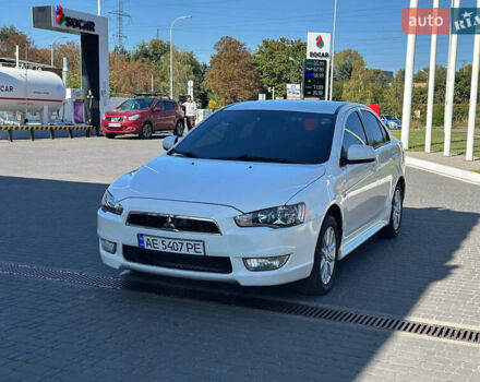 Міцубісі Lancer 2015 у Дніпро (Дніпропетровську) на Automoto.ua Білий Міцубісі Lancer, об'ємом двигуна 2 л та пробігом 165 тис. км за 8500 $, фото 1 на Automoto.ua
