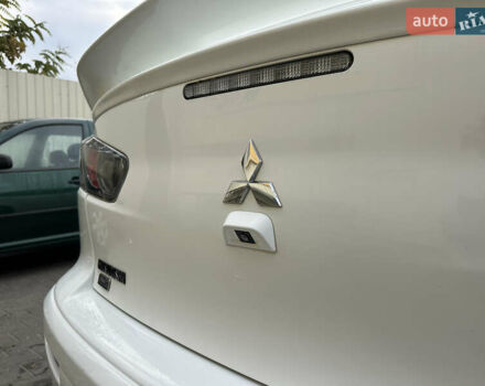 Білий Міцубісі Lancer, об'ємом двигуна 2.36 л та пробігом 175 тис. км за 9000 $, фото 8 на Automoto.ua