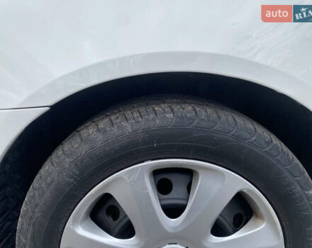 Мицубиси Лансер 2015 в Остоге на Automoto.ua Белый Мицубиси Лансер, объемом двигателя 2 л и пробегом 131 тыс. км за 9000 $, фото 4 на Automoto.ua