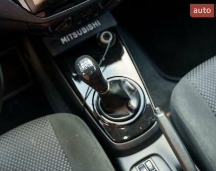 Білий Міцубісі Lancer, об'ємом двигуна 1.6 л та пробігом 370 тис. км за 5000 $, фото 15 на Automoto.ua