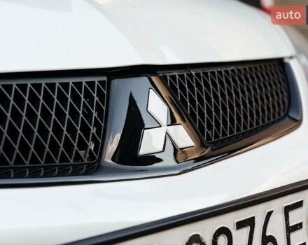 Білий Міцубісі Lancer, об'ємом двигуна 1.6 л та пробігом 370 тис. км за 5000 $, фото 3 на Automoto.ua