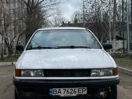 Мицубиси Лансер 1990 в Житомире на Automoto.ua Белый Мицубиси Лансер, объемом двигателя 1.5 л и пробегом 361 тыс. км за 600 $, фото 1 на Automoto.ua