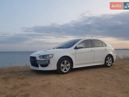 Міцубісі Lancer 2009 у Одесі на Automoto.ua Білий Міцубісі Lancer, об'ємом двигуна 1.8 л та пробігом 122 тис. км за 8500 $, фото 1 на Automoto.ua