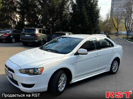 Міцубісі Lancer 2009 у Кременчуге на Automoto.ua Білий Міцубісі Lancer, об'ємом двигуна 2 л та пробігом 160 тис. км за 5900 $, фото 1 на Automoto.ua