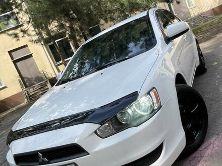 Міцубісі Lancer 2009 у Дніпро (Дніпропетровську) на Automoto.ua Білий Міцубісі Lancer, об'ємом двигуна 1.5 л та пробігом 181 тис. км за 5650 $, фото 1 на Automoto.ua