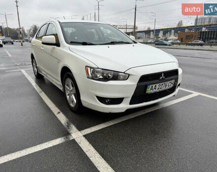 Белый Мицубиси Лансер, объемом двигателя 1.8 л и пробегом 258 тыс. км за 6100 $, фото 1 на Automoto.ua
