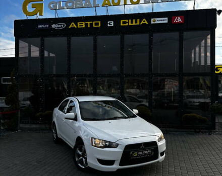 Белый Мицубиси Лансер, объемом двигателя 1.5 л и пробегом 230 тыс. км за 6700 $, фото 1 на Automoto.ua