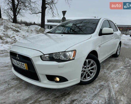 Белый Мицубиси Лансер, объемом двигателя 1.6 л и пробегом 225 тыс. км за 6300 $, фото 1 на Automoto.ua