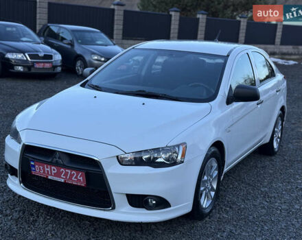 Белый Мицубиси Лансер, объемом двигателя 1.6 л и пробегом 207 тыс. км за 7200 $, фото 1 на Automoto.ua