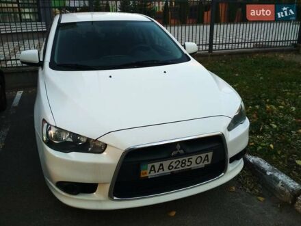 Міцубісі Lancer 2013 у Києві на Automoto.ua Білий Міцубісі Lancer, об'ємом двигуна 1.59 л та пробігом 110 тис. км за 7300 $, фото 1 на Automoto.ua