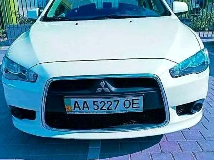Мицубиси Лансер 2014 в Калиновке на Automoto.ua Белый Мицубиси Лансер, объемом двигателя 1.6 л и пробегом 64 тыс. км за 10000 $, фото 1 на Automoto.ua