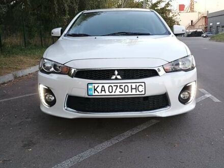 Міцубісі Lancer 2017 у Києві на Automoto.ua Білий Міцубісі Lancer, об'ємом двигуна 2 л та пробігом 116 тис. км за 10500 $, фото 1 на Automoto.ua