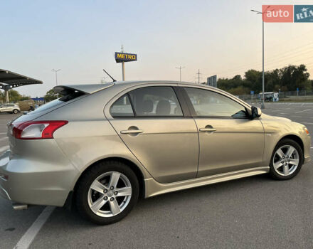 Бежевый Мицубиси Лансер, объемом двигателя 1.8 л и пробегом 285 тыс. км за 6700 $, фото 5 на Automoto.ua