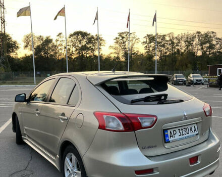 Бежевый Мицубиси Лансер, объемом двигателя 1.8 л и пробегом 285 тыс. км за 6700 $, фото 2 на Automoto.ua