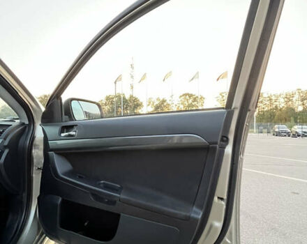 Бежевый Мицубиси Лансер, объемом двигателя 1.8 л и пробегом 285 тыс. км за 6700 $, фото 15 на Automoto.ua