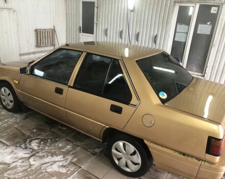 Бежевий Міцубісі Lancer, об'ємом двигуна 1.5 л та пробігом 3 тис. км за 900 $, фото 4 на Automoto.ua