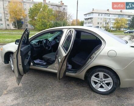 Бежевый Мицубиси Лансер, объемом двигателя 1.5 л и пробегом 326 тыс. км за 5500 $, фото 14 на Automoto.ua