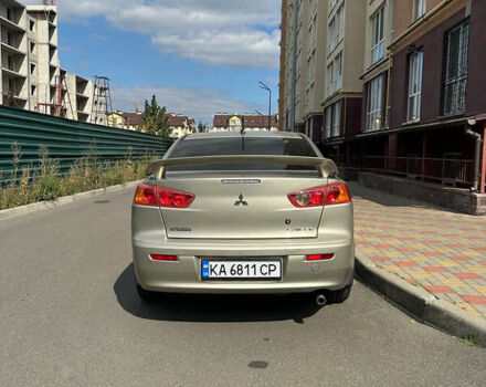 Бежевый Мицубиси Лансер, объемом двигателя 2 л и пробегом 250 тыс. км за 7000 $, фото 4 на Automoto.ua