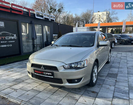 Бежевий Міцубісі Lancer, об'ємом двигуна 2 л та пробігом 250 тис. км за 8400 $, фото 3 на Automoto.ua