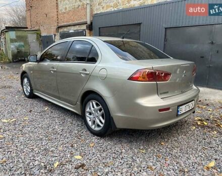 Бежевый Мицубиси Лансер, объемом двигателя 1.5 л и пробегом 242 тыс. км за 5999 $, фото 1 на Automoto.ua