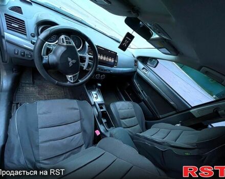 Бежевый Мицубиси Лансер, объемом двигателя 2 л и пробегом 270 тыс. км за 6800 $, фото 3 на Automoto.ua