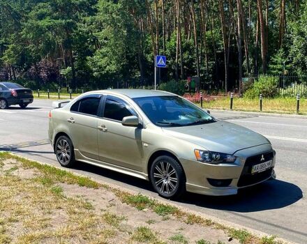 Бежевый Мицубиси Лансер, объемом двигателя 2 л и пробегом 270 тыс. км за 6800 $, фото 5 на Automoto.ua