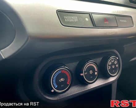 Міцубісі Lancer 2007 у Дніпро (Дніпропетровську) на Automoto.ua Бежевий Міцубісі Lancer, об'ємом двигуна 1.5 л та пробігом 210 тис. км за 5750 $, фото 5 на Automoto.ua