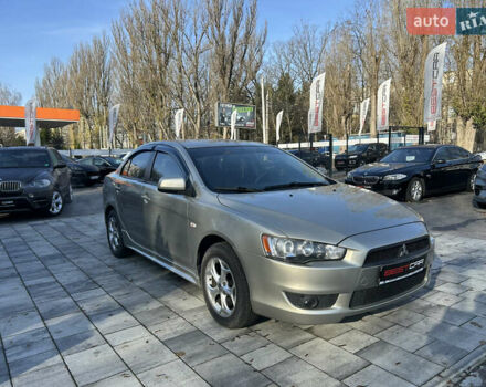 Бежевий Міцубісі Lancer, об'ємом двигуна 2 л та пробігом 250 тис. км за 8400 $, фото 6 на Automoto.ua