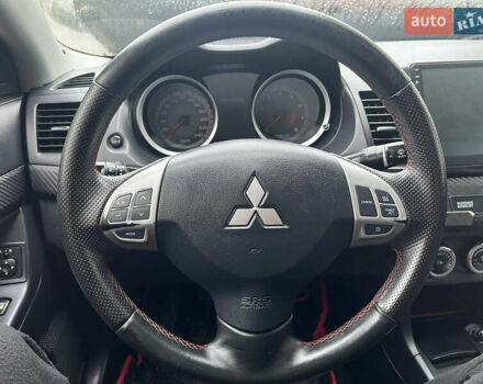 Бежевый Мицубиси Лансер, объемом двигателя 2 л и пробегом 278 тыс. км за 3100 $, фото 24 на Automoto.ua