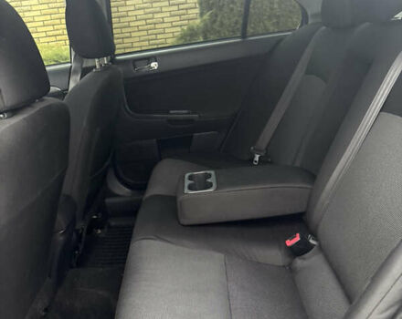 Бежевый Мицубиси Лансер, объемом двигателя 2 л и пробегом 250 тыс. км за 6400 $, фото 8 на Automoto.ua