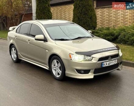 Бежевый Мицубиси Лансер, объемом двигателя 2 л и пробегом 250 тыс. км за 6500 $, фото 2 на Automoto.ua