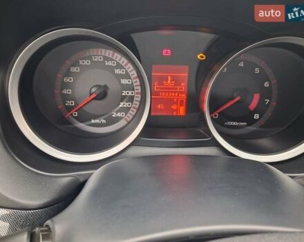 Бежевий Міцубісі Lancer, об'ємом двигуна 2 л та пробігом 160 тис. км за 7500 $, фото 5 на Automoto.ua